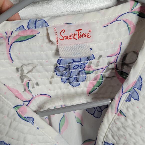 Vintage White & Blue Floral Print House Dress by Smart Time, size Large - Picture 5 of 6